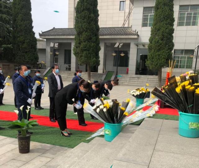 2020年清明節(jié)鳳棲山墓園南區(qū)公祭活動(dòng)紀(jì)實(shí)