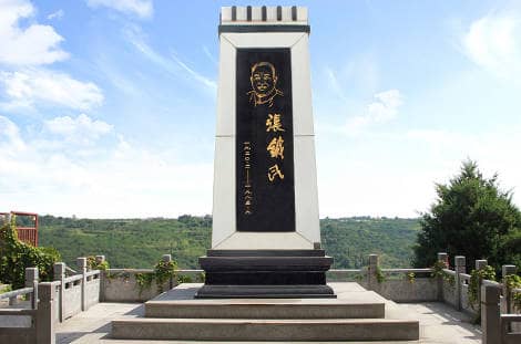 西安壽陽山公墓-永安區(qū)新推出的水晶碑有哪些獨特之處？