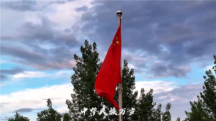 西安霸陵墓園地形獨(dú)特，環(huán)境優(yōu)美