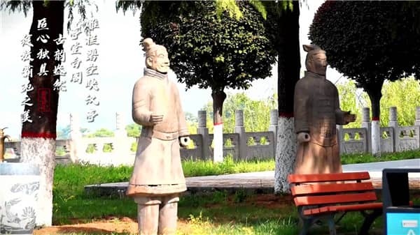 西安霸陵墓園新區(qū)報(bào)價(jià)因墓地類型、位置、面積