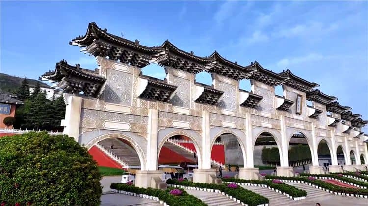 西安霸陵墓園232路公交車可直達(dá)，陵園墓地選購攻略