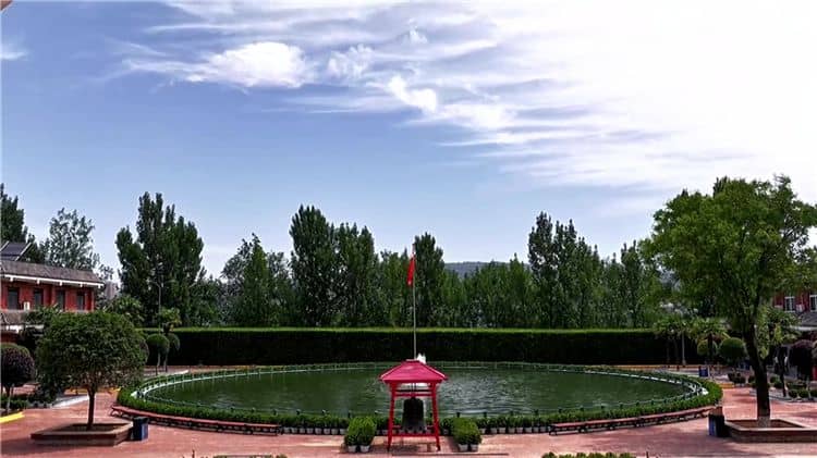 西安霸陵墓園聯(lián)系電話，西安霸陵墓園的聯(lián)系方式與服務(wù)