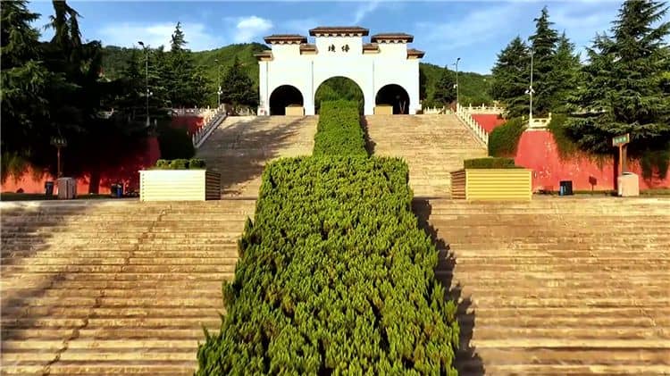 西安霸陵墓園在哪，全方位解決您的陵園問題