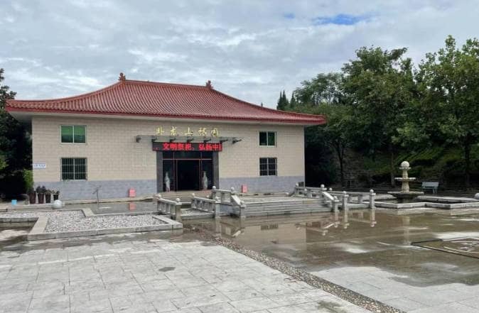 西安臥龍山墓園價格如何？